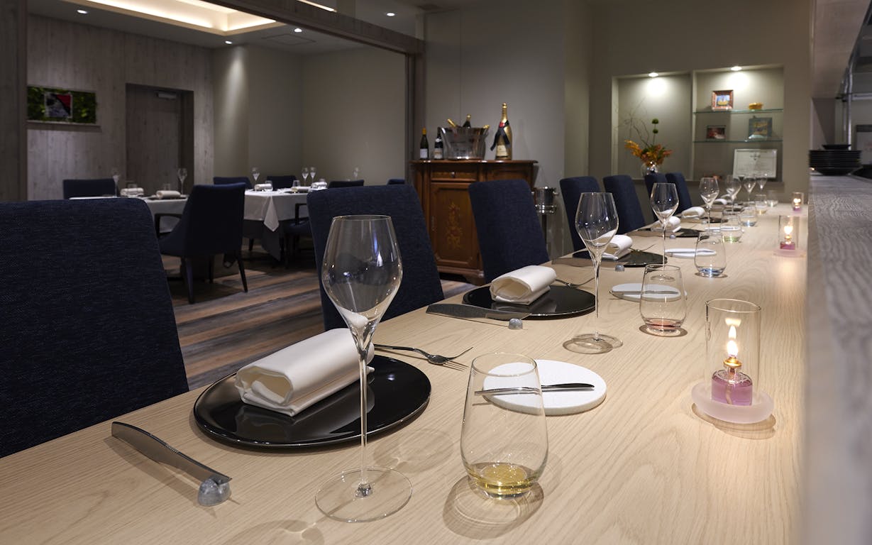 「Restaurant L’AFFINAGE」のカウンター席