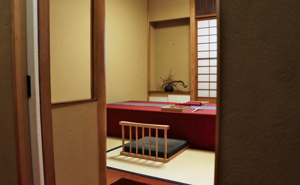 赤坂 にのまえ の個室を取材 東京 赤坂に佇む高級料亭に潜入 Kiwamino 赤坂 にのまえ の個室を取材 東京 赤坂に佇む高級料亭に潜入 Kiwamino