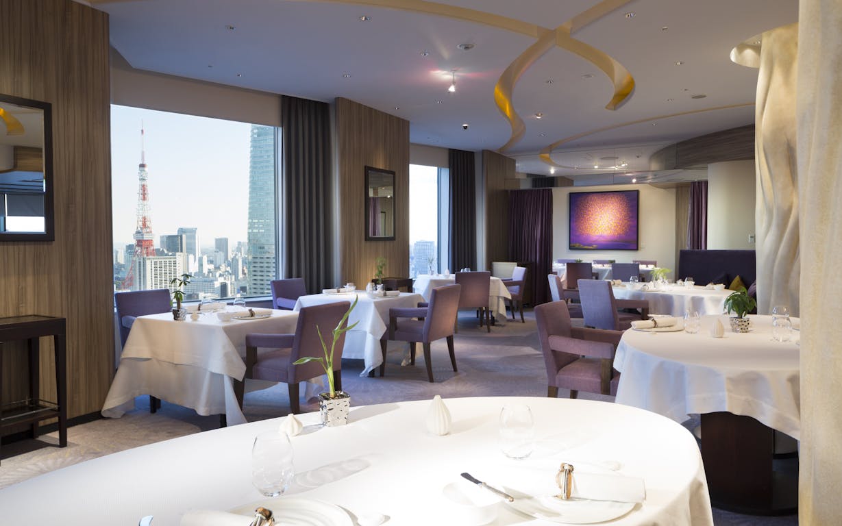 名店紹介「ピエール・ガニェール」。現代フランス料理の巨匠がプロデュースする美食体験