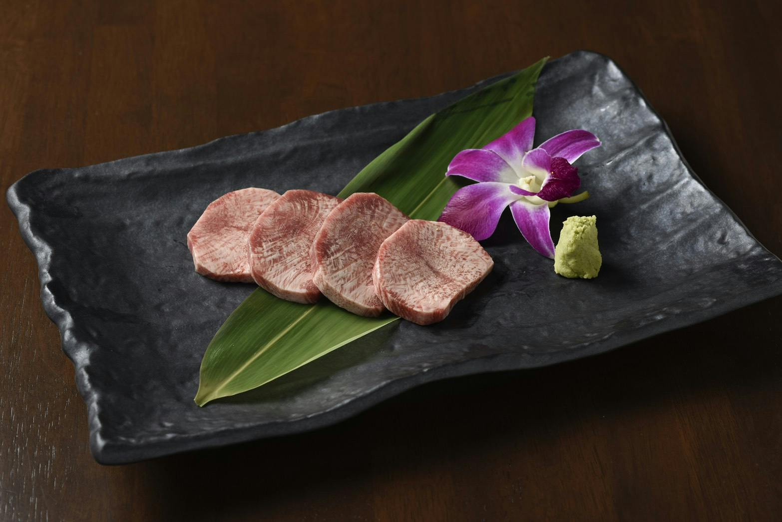 銀座　焼肉　ハチイチのタン