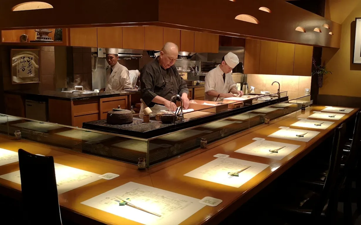 大阪でワンランク上の美食体験が叶う 名店シェフのインタビュー特集 Kiwamino 大阪でワンランク上の美食体験が叶う 名店シェフのインタビュー特集 Kiwamino