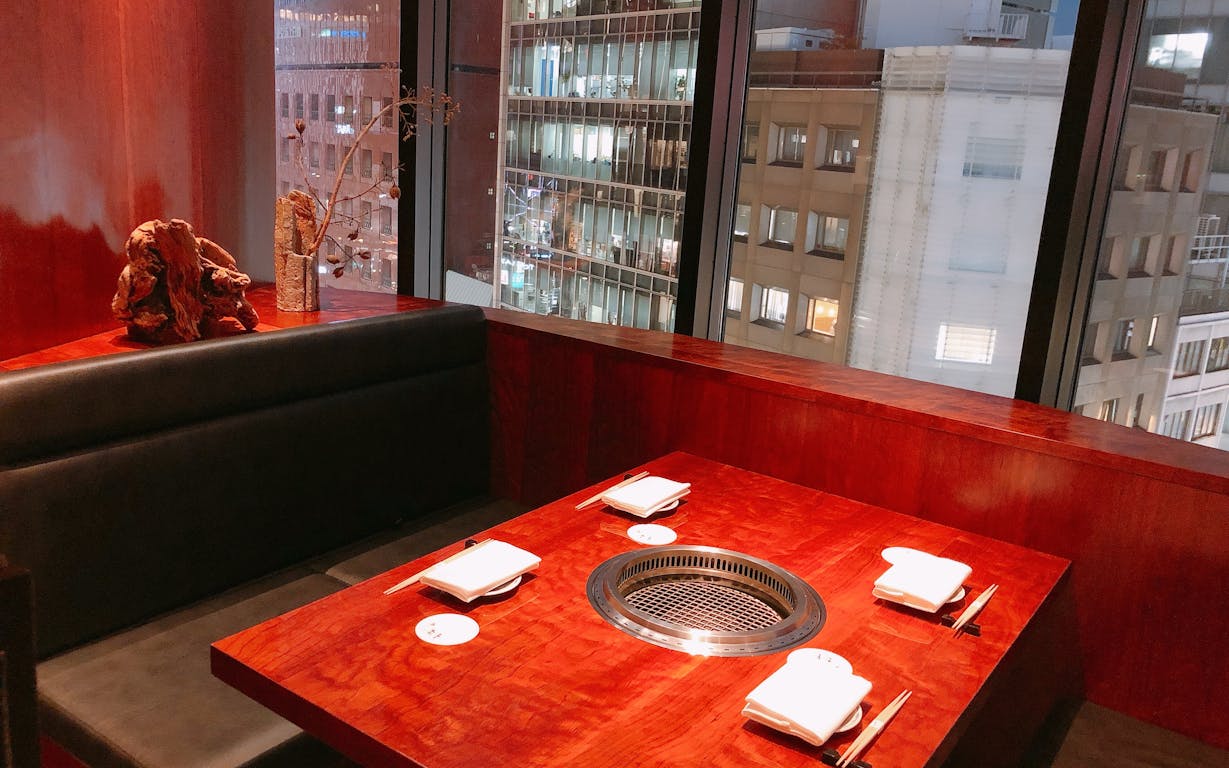 プロが焼くお肉を個室で楽しめる東京の高級焼肉店3選 Kiwamino プロが焼くお肉を個室で楽しめる東京の高級焼肉店3選 Kiwamino