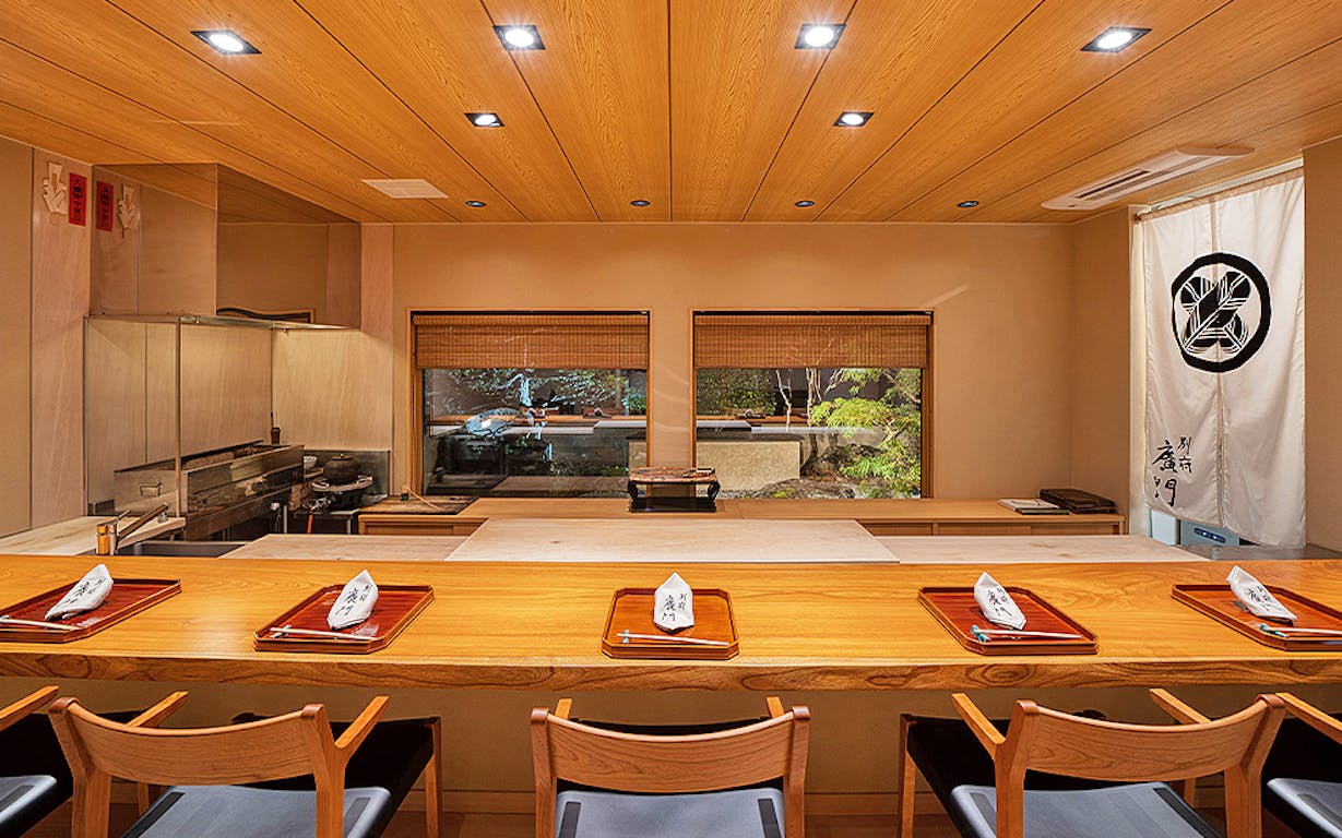 日本料理 別府 廣門の店内
