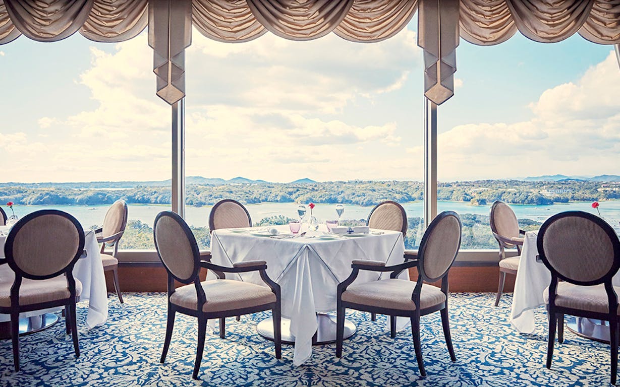 フレンチレストラン「ラ・メール」の店内