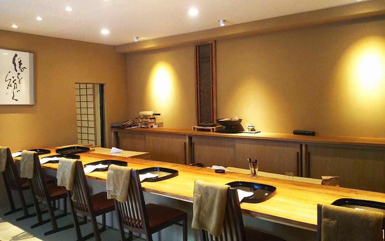 天満橋 藤かわの店内