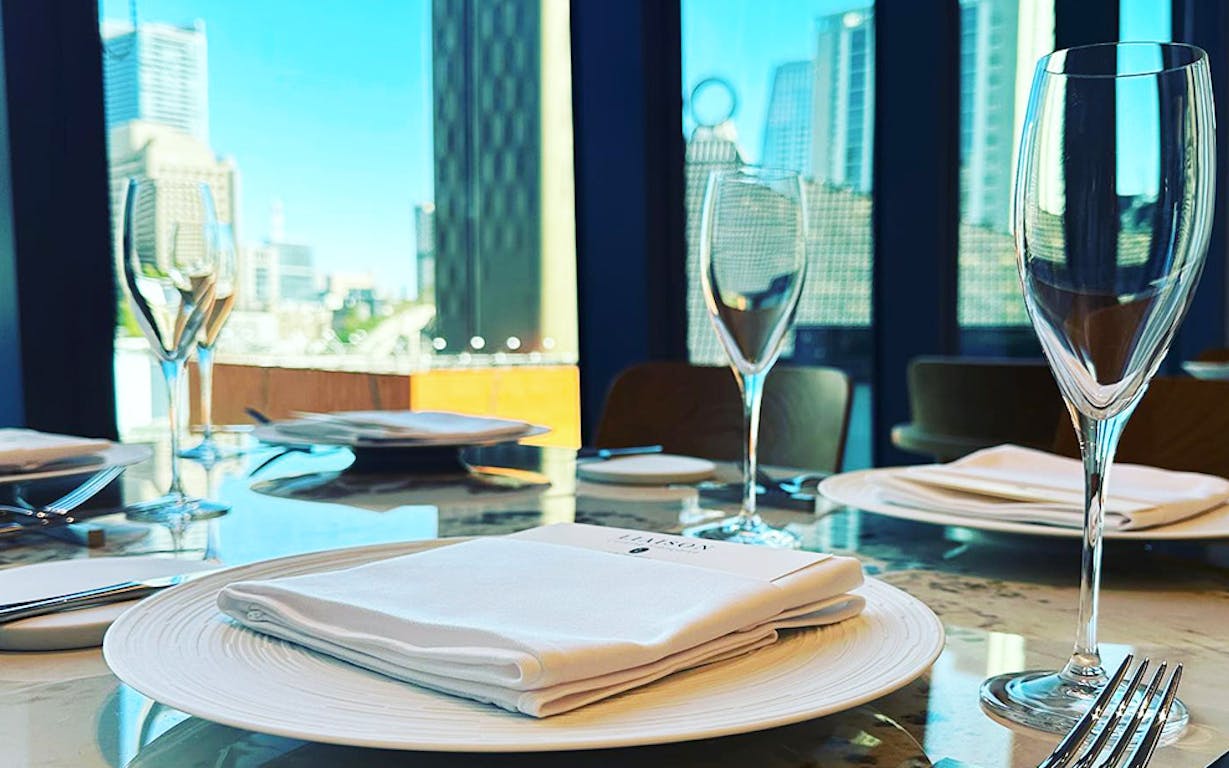 LIAISON AZABUDAI の店内
