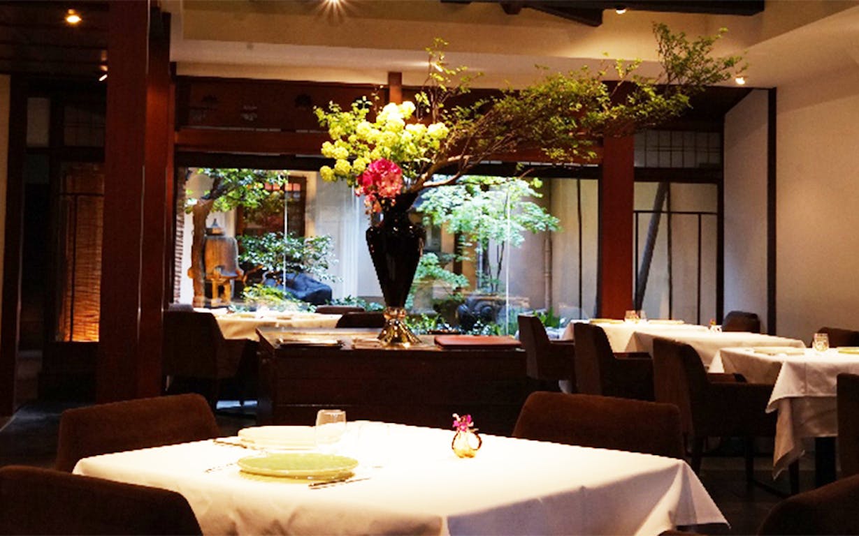 Restaurant MOTOIの店内
