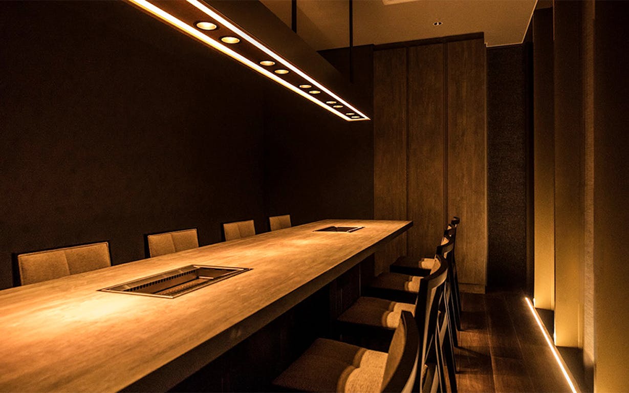 USHIGORO S. Ginzaの店内