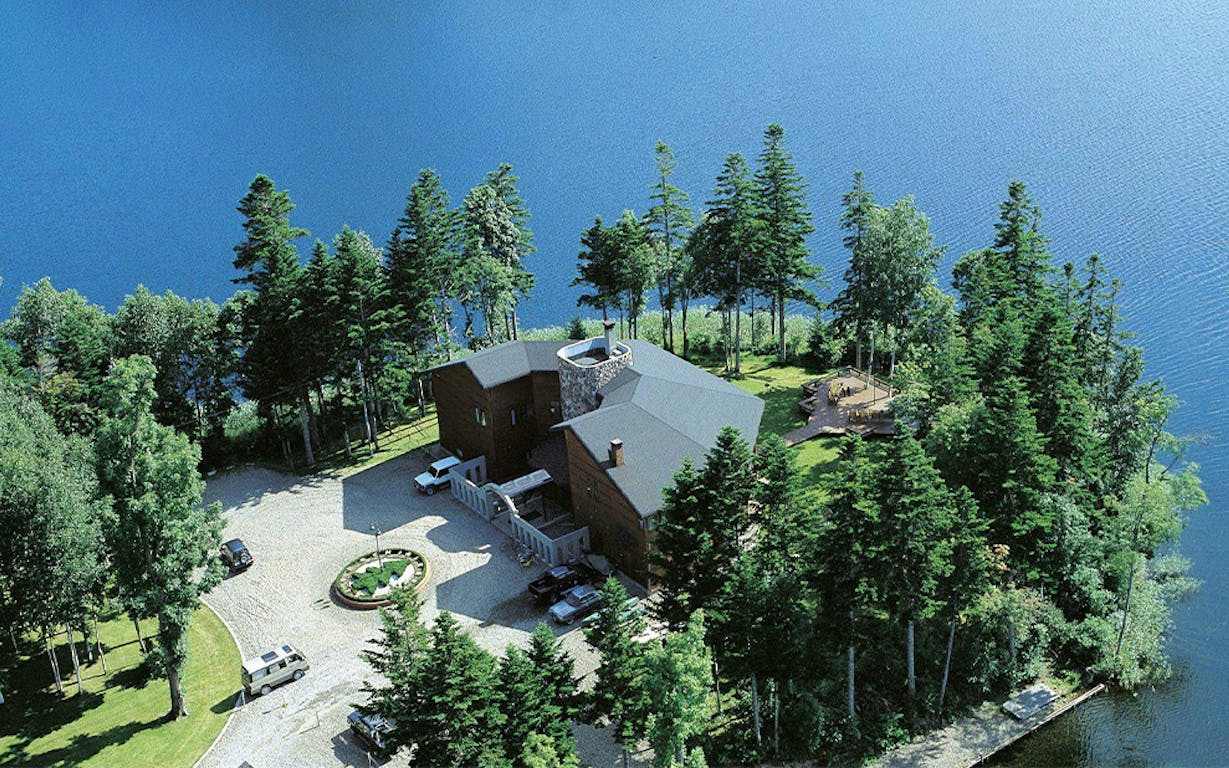 チミケップホテルの外観