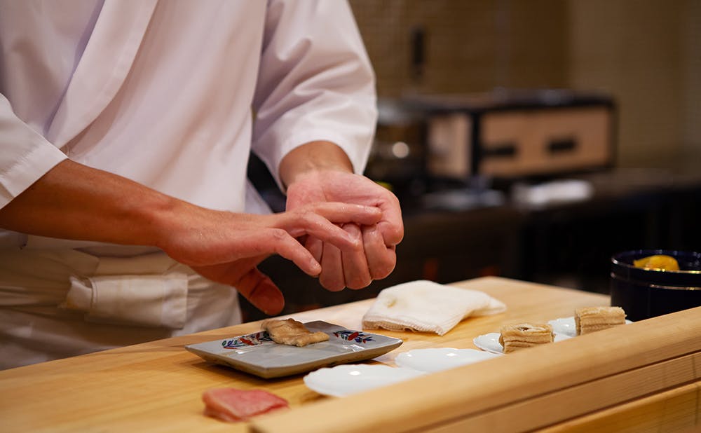 新フランス料理　トロワグロ兄弟の味　ロアンヌの料理人たち 新フランス料理 トロワグロ兄弟 ロアンヌの料理人達 柴田書店